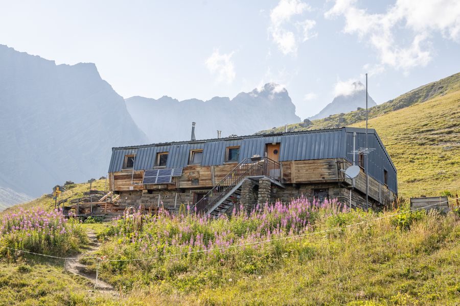 Le refuge des Aiguilles d'Arves - Itinerario escursionistico